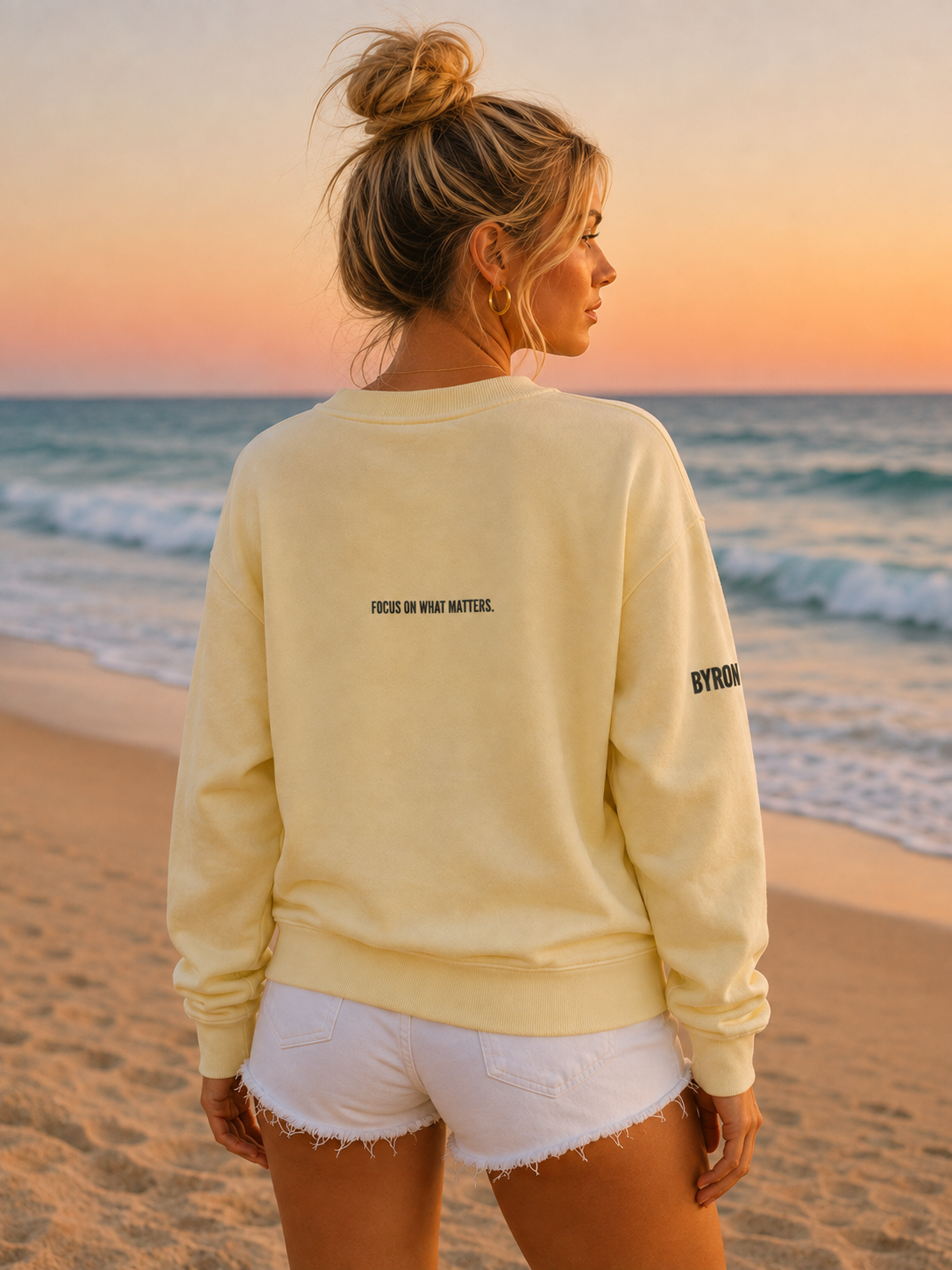 Sudadera Amarillo Claro – FOCUS ON WHAT MATTERS.